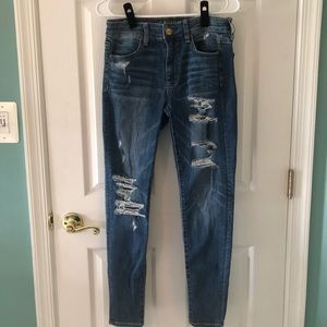 Lightly Worn AEO Jeans w/ Rips